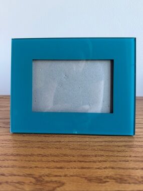 Max Studio Home Turquoise Glass 4 x 6 Photo Frame